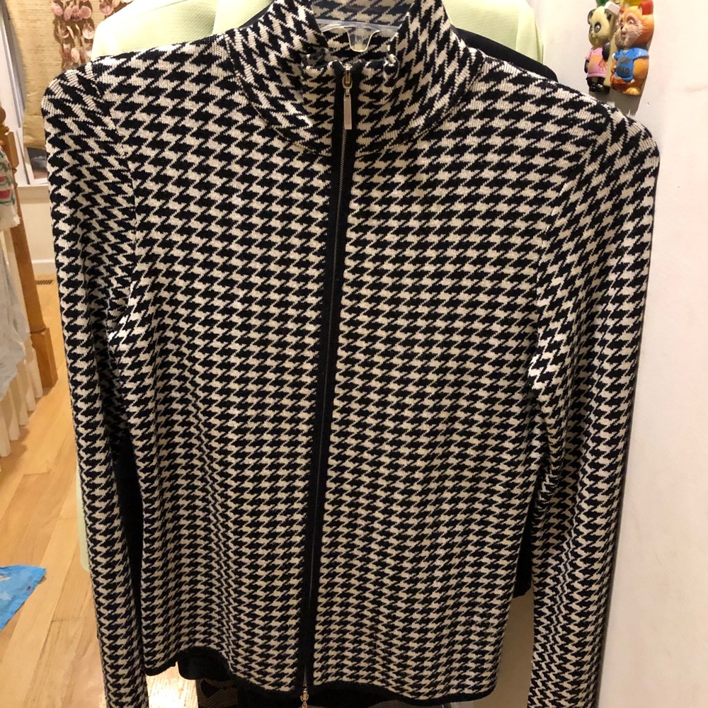 Zip up sweater